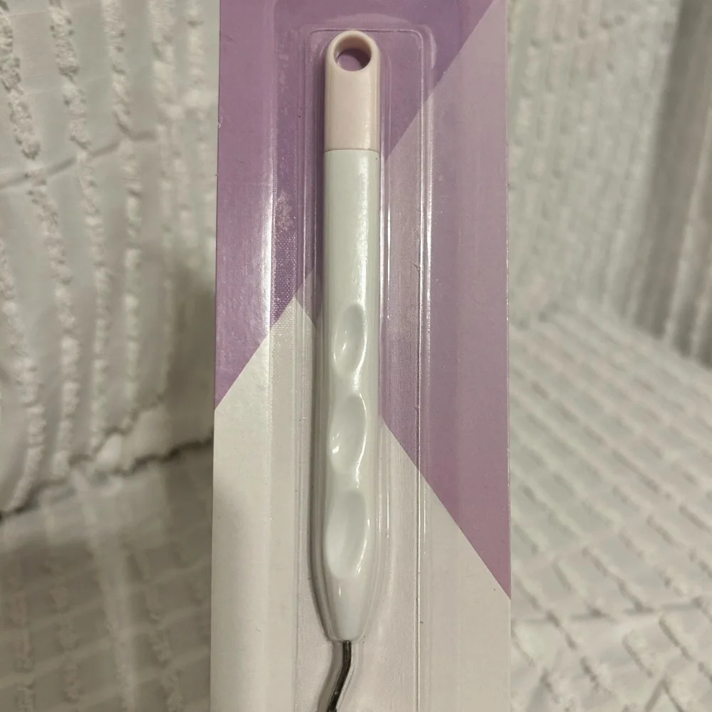 Weeding Tool with Ergonomic Handle‎